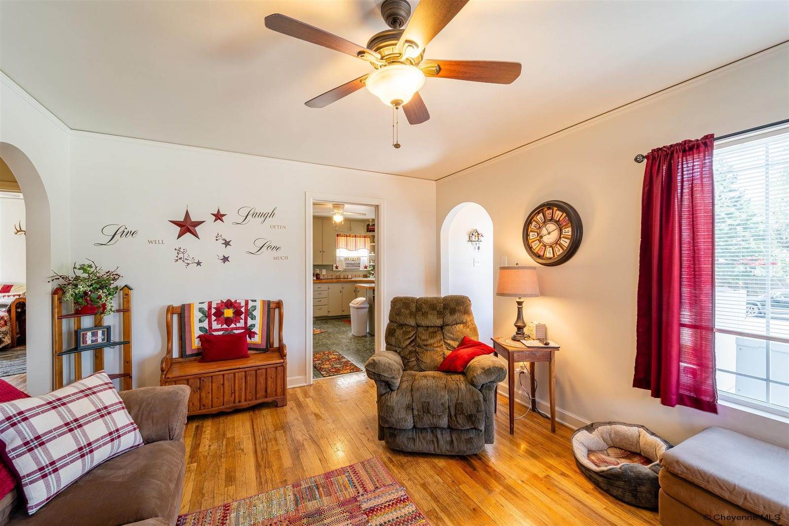 2211 Seymour Ave, Cheyenne, WY 82001