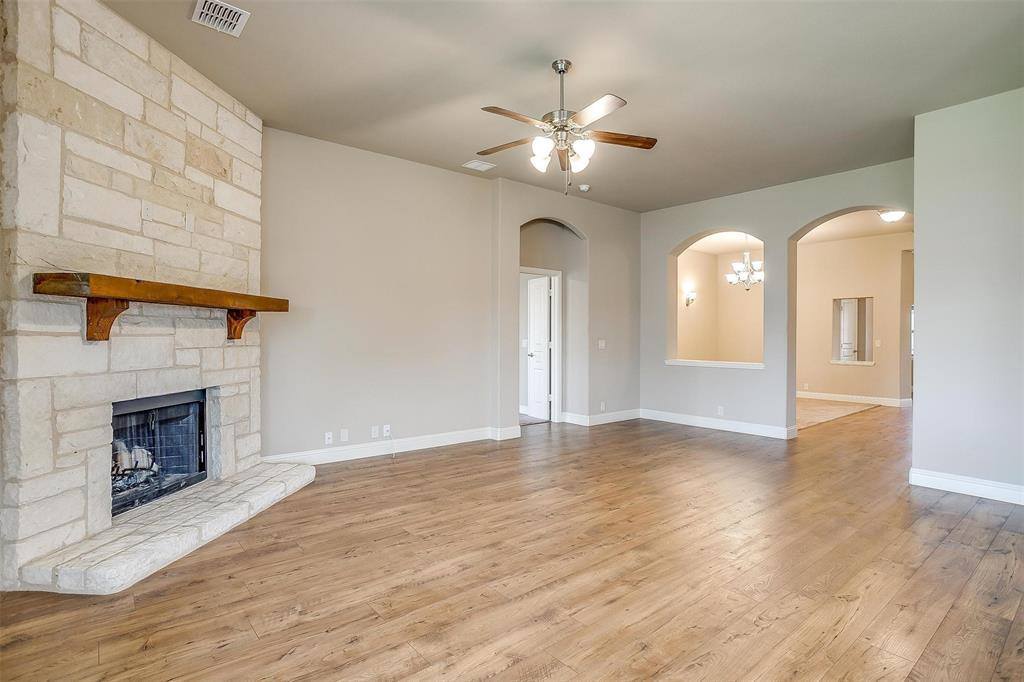 616 Anthony Street, Crowley, TX 76036