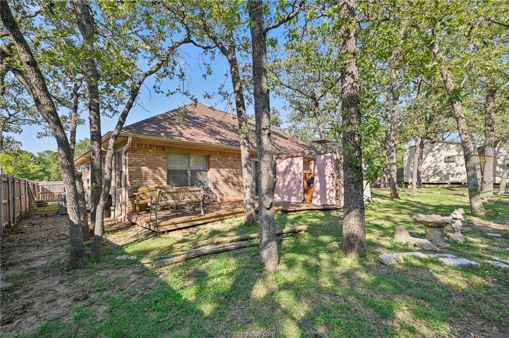 702 Summerglen Drive, College Station, TX 77840