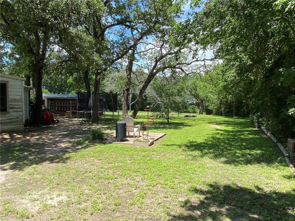 1708 Cottonwood Street, Bryan, TX 77803