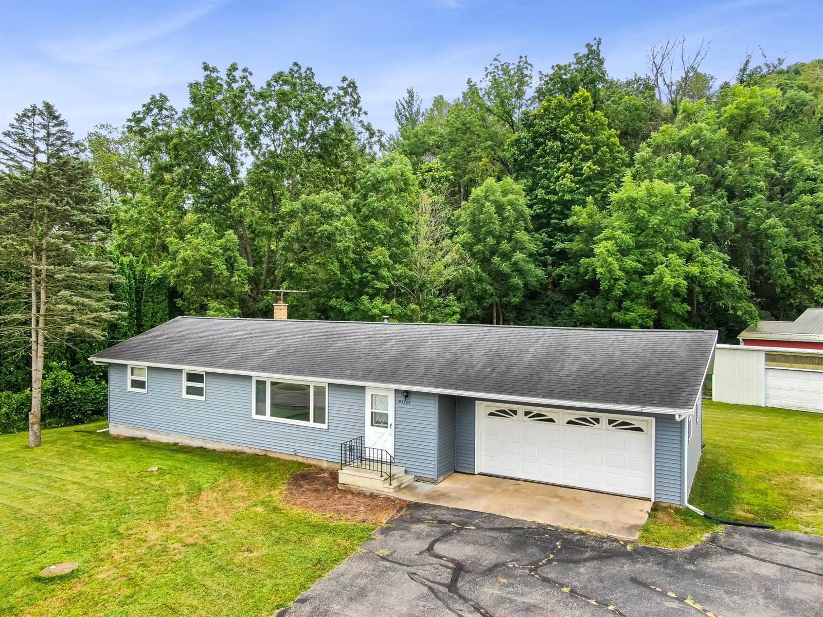 W5263 County Road B, Medary, WI 54601