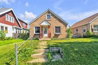 4016 W Orchard STREET, Milwaukee, WI 53215
