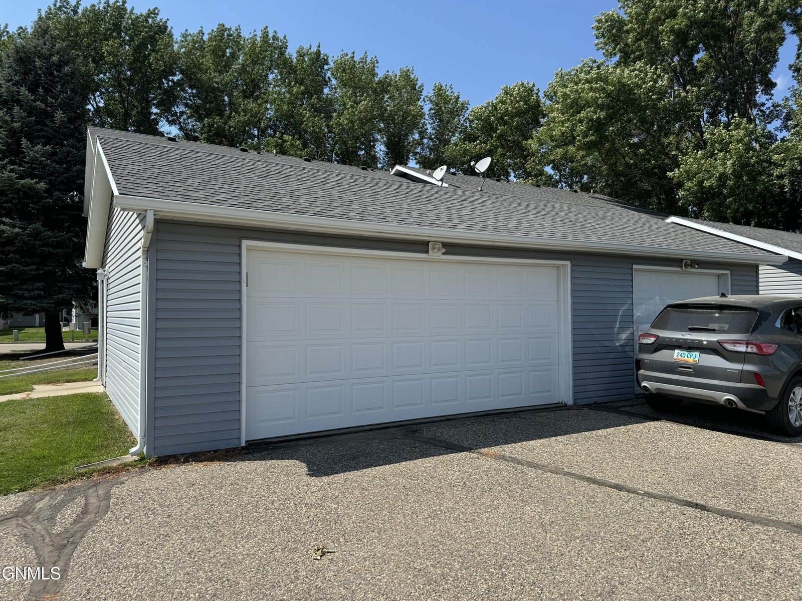 2917 Warwick Loop, Bismarck, ND 58504