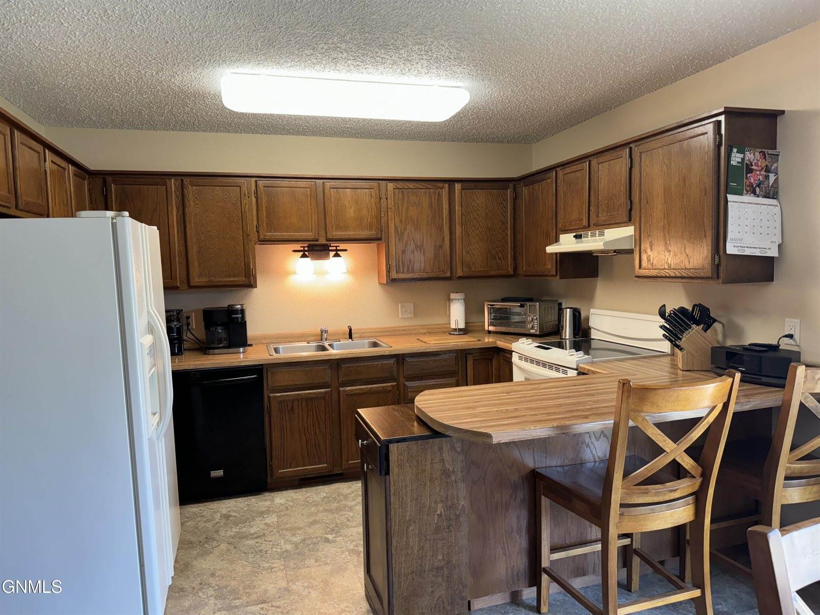 2917 Warwick Loop, Bismarck, ND 58504