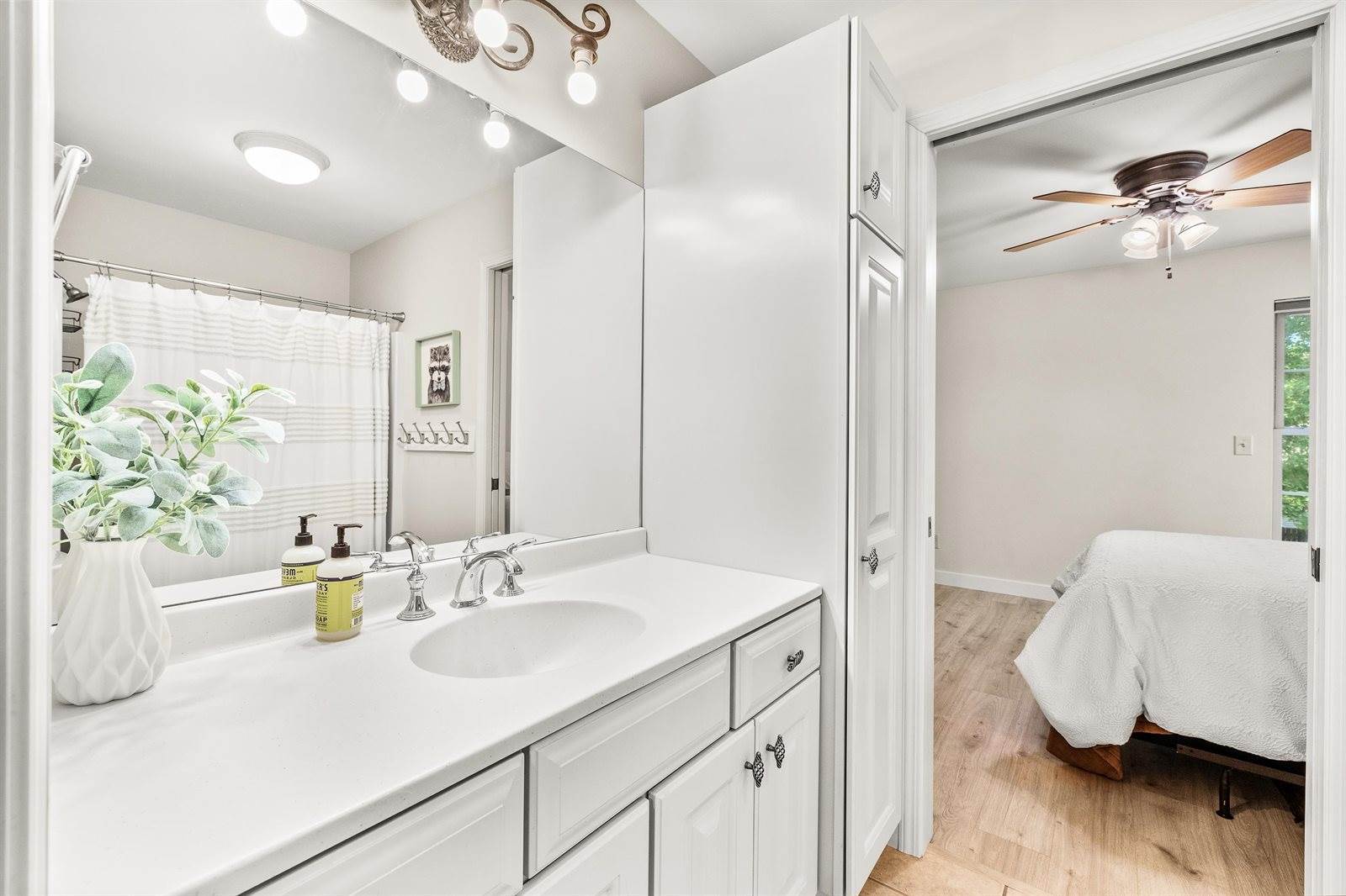 1600 Rapid River Run, Plover, WI 54467