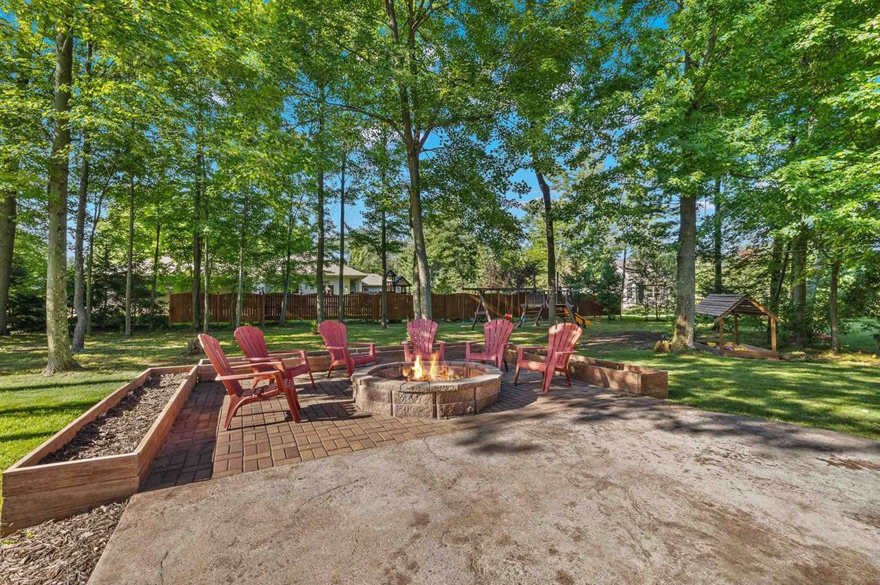 1600 Rapid River Run, Plover, WI 54467