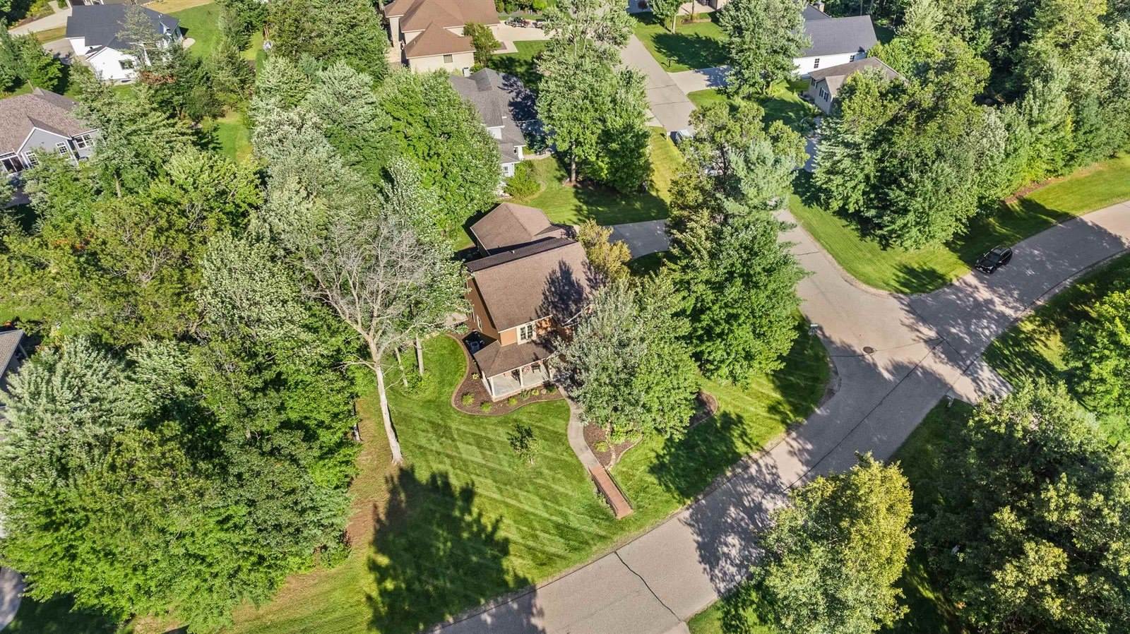 1600 Rapid River Run, Plover, WI 54467