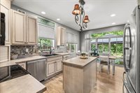 1600 Rapid River Run, Plover, WI 54467