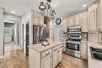 1600 Rapid River Run, Plover, WI 54467