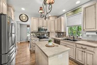 1600 Rapid River Run, Plover, WI 54467