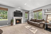 1600 Rapid River Run, Plover, WI 54467