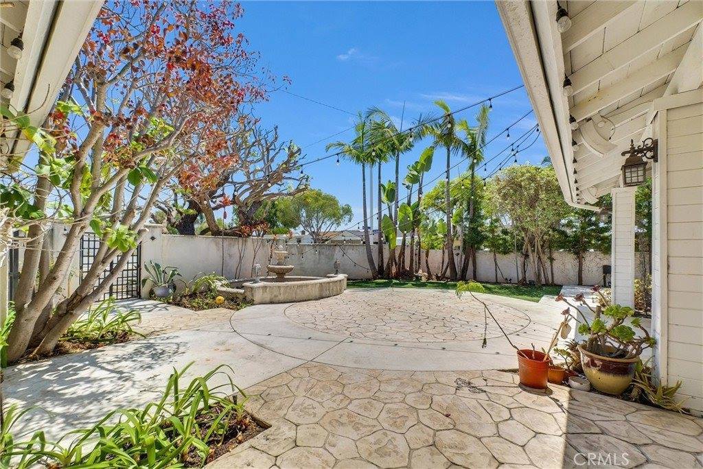 16321 Honolulu Lane, Huntington Beach, CA 92649
