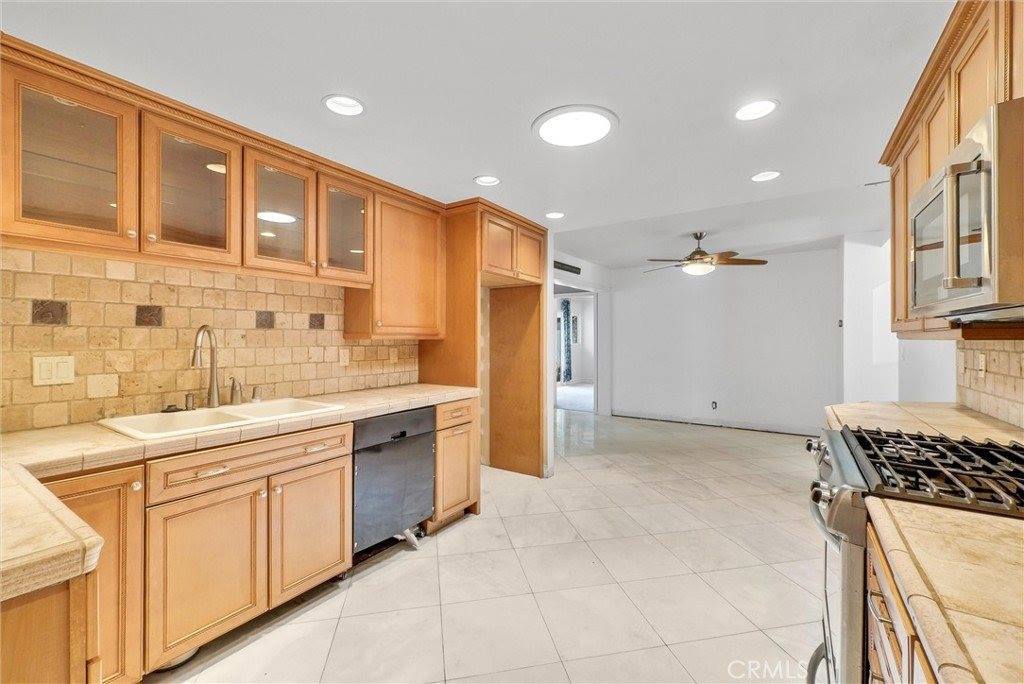 16321 Honolulu Lane, Huntington Beach, CA 92649