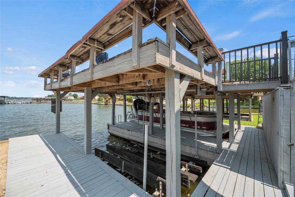 132 Harbour Town Circle, Conroe, TX 77356