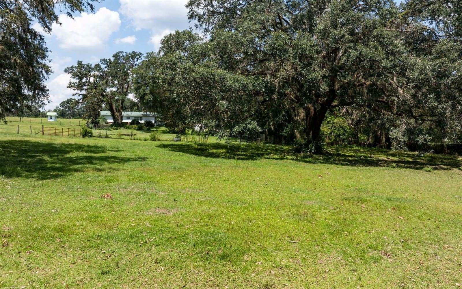 16762 16th Street, Live Oak, FL 32060