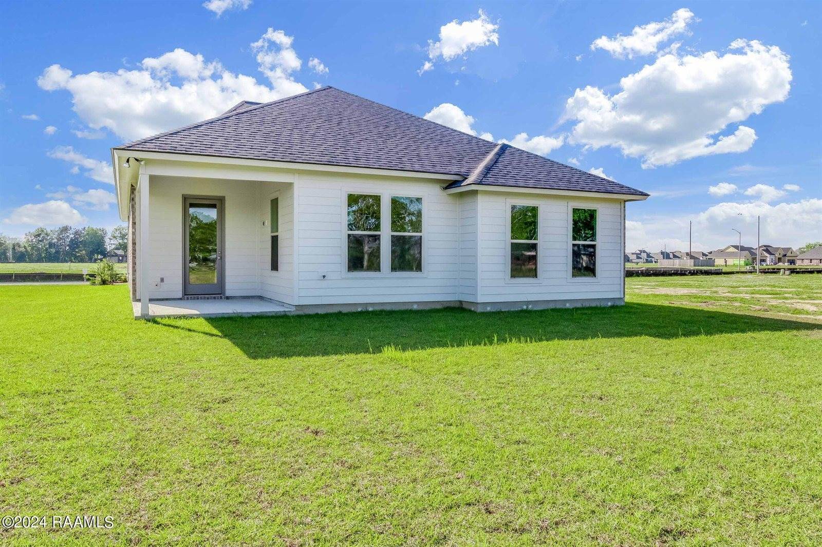 104 High Point Way, Youngsville, LA 70592