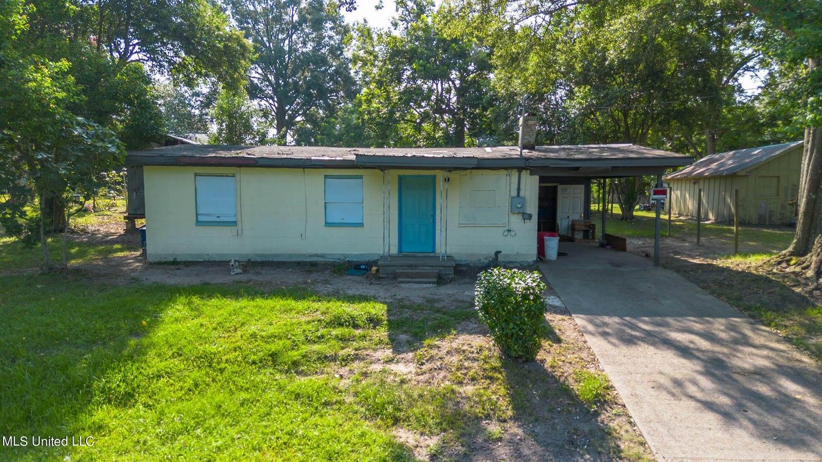 204 South 5th Street, Lumberton, MS 39455