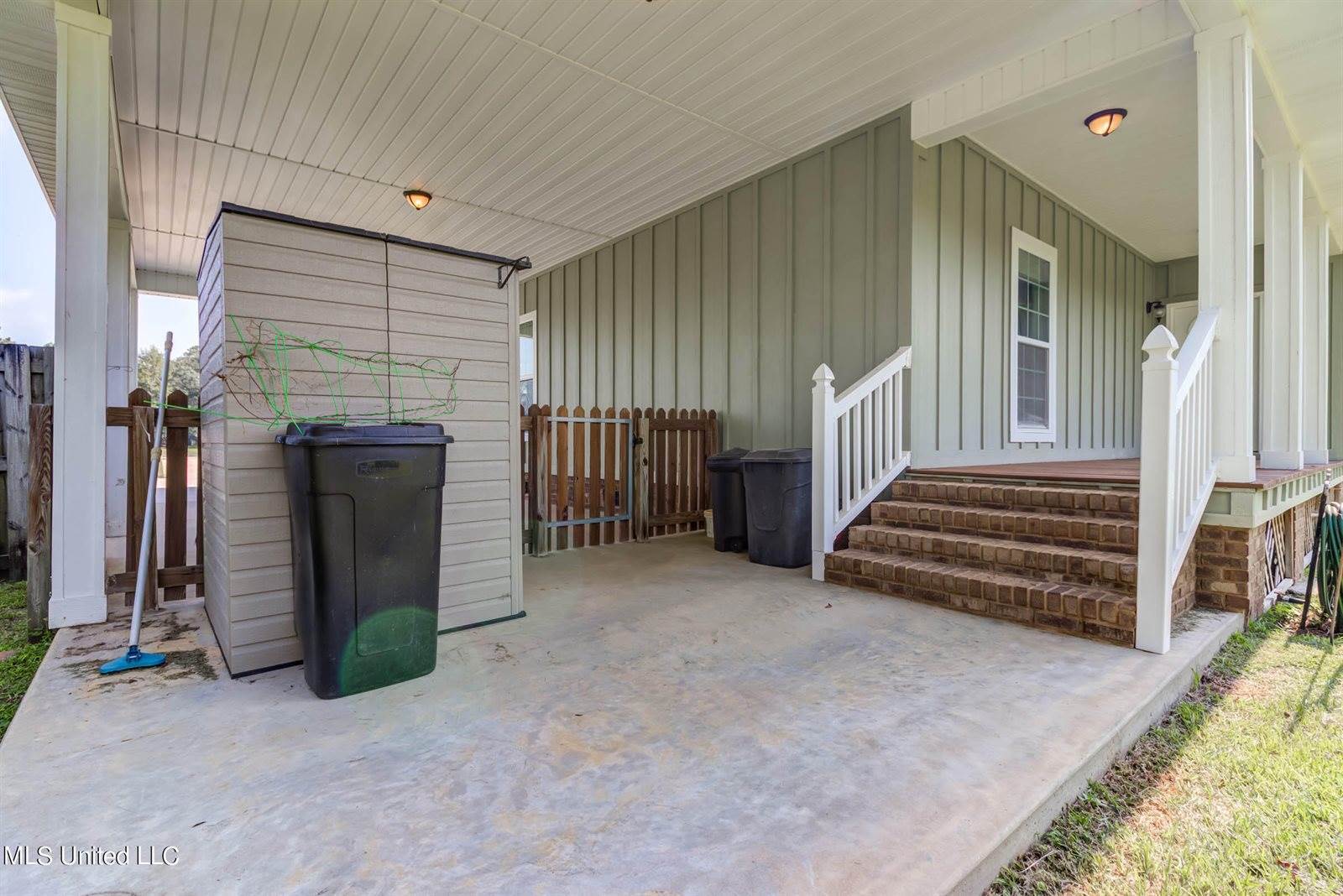 106 Pete Pitts Road, Lucedale, MS 39452