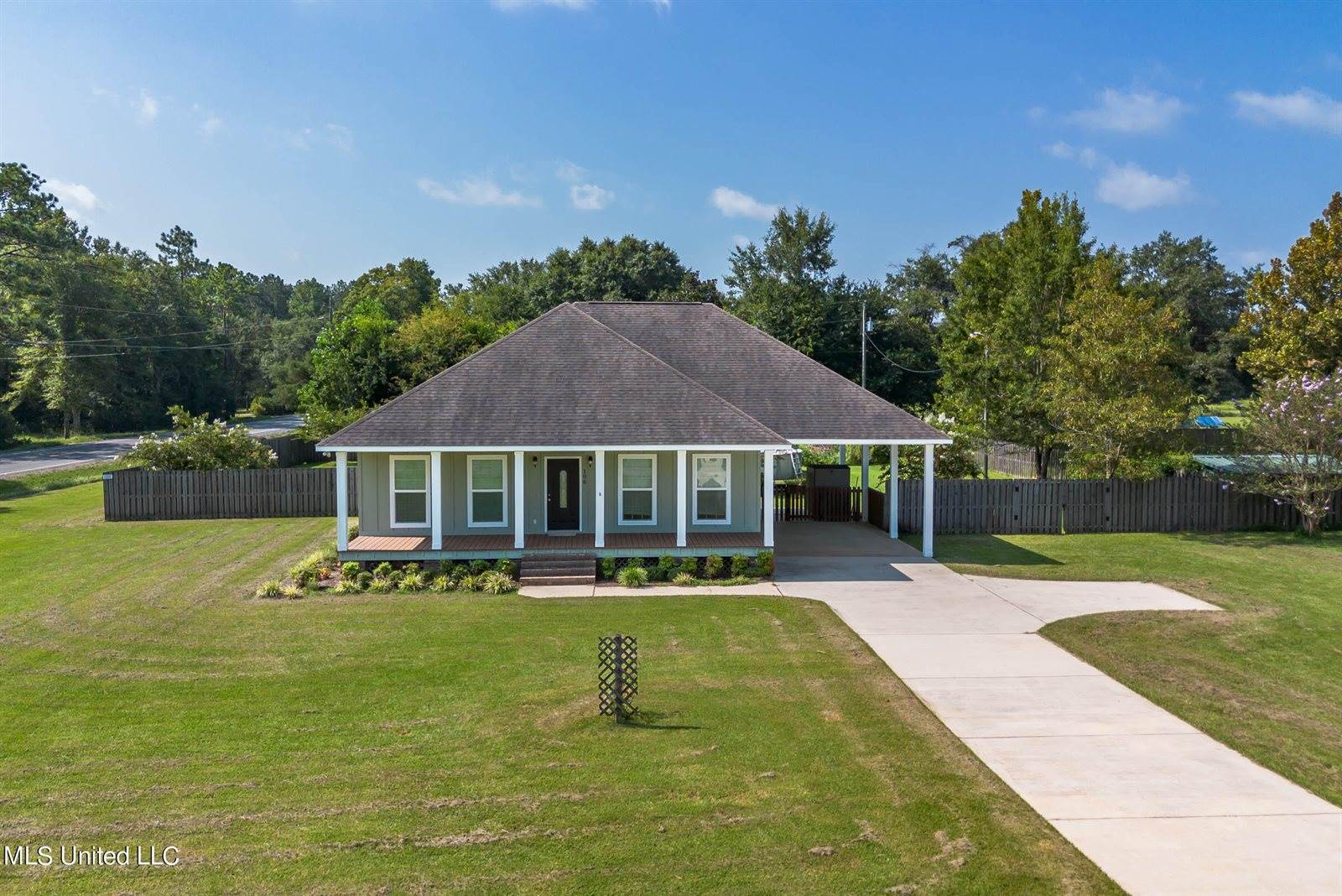 106 Pete Pitts Road, Lucedale, MS 39452