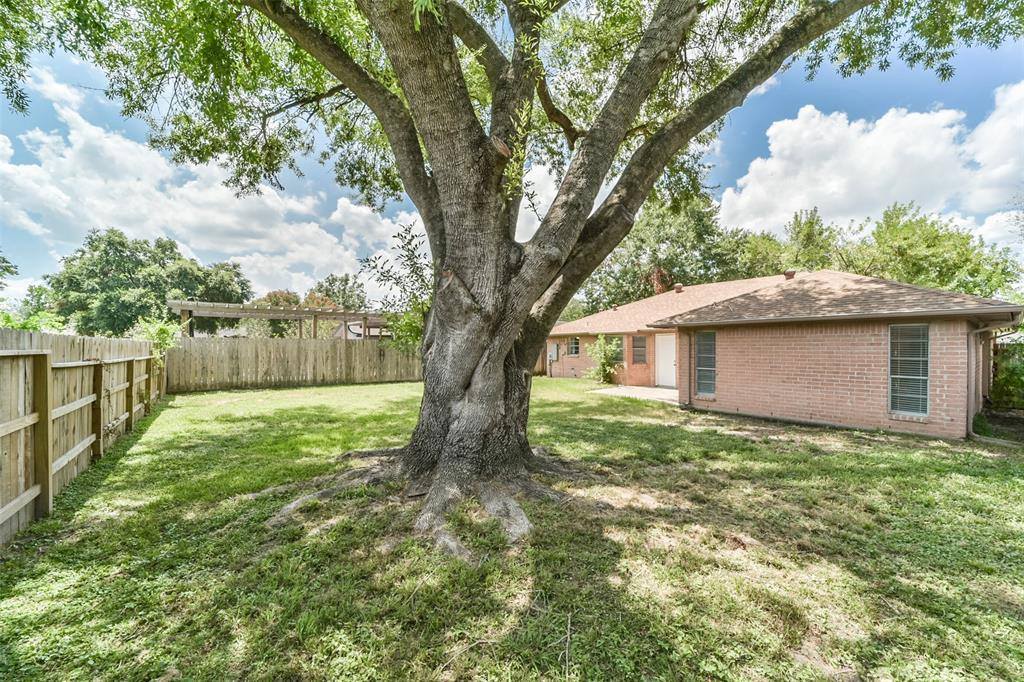 10302 Coralstone Road, Houston, TX 77086