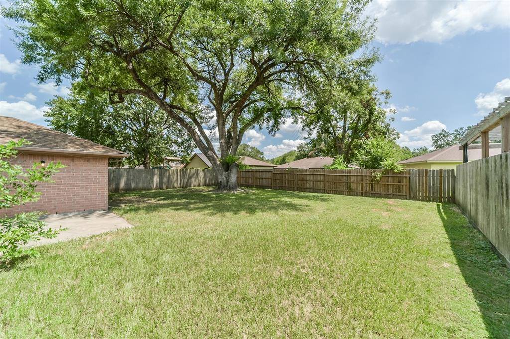 10302 Coralstone Road, Houston, TX 77086