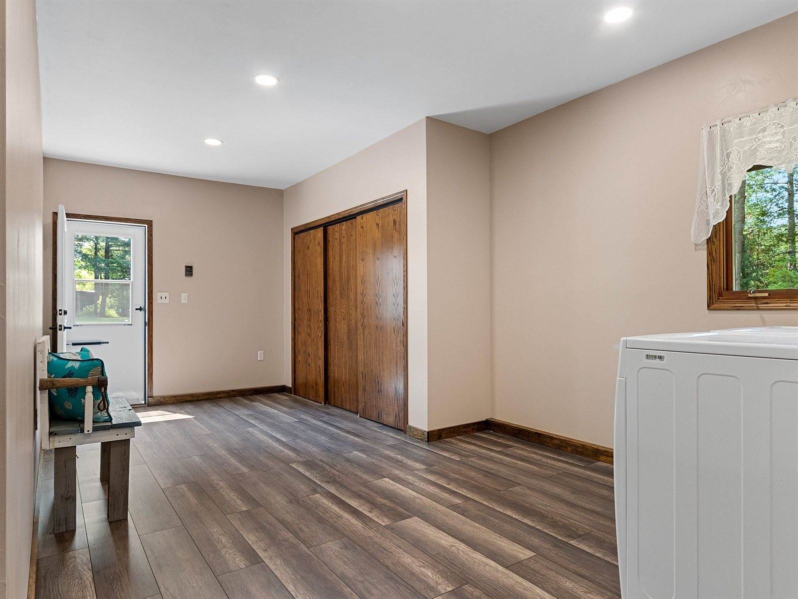 9558 Gray Lake Road, Gillett, WI 54124