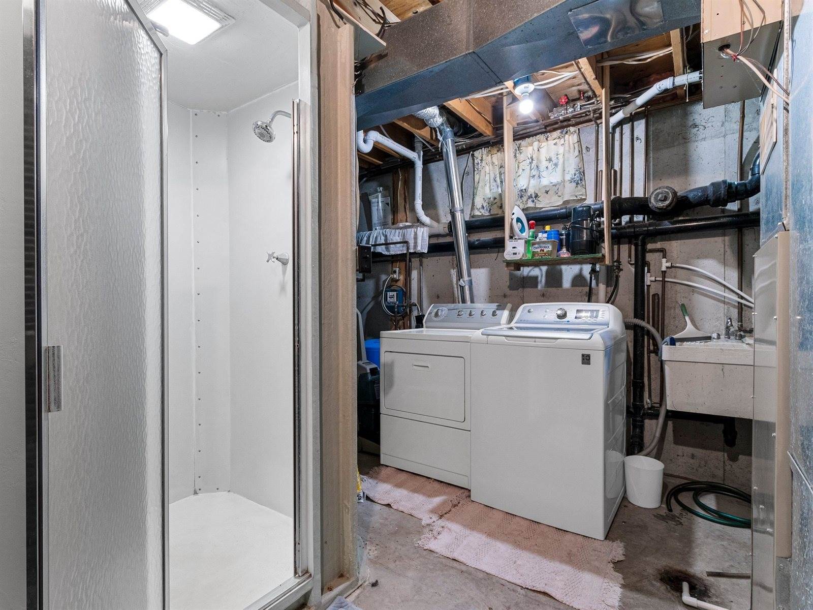 9558 Gray Lake Road, Gillett, WI 54124