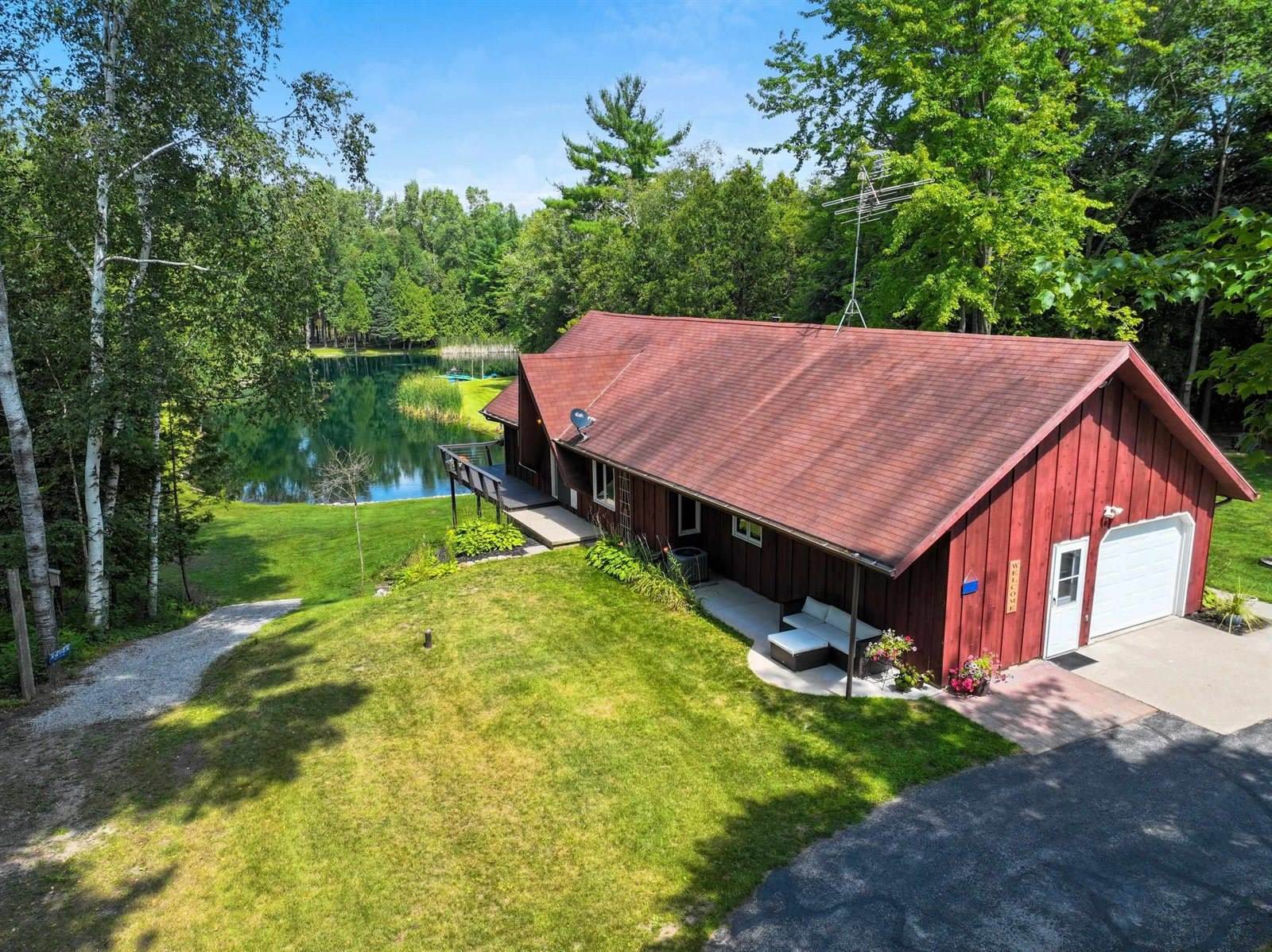 9558 Gray Lake Road, Gillett, WI 54124