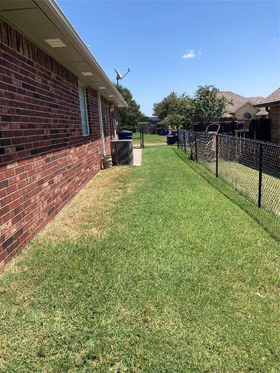 3817 Amadeus Avenue, Harrah, OK 73045