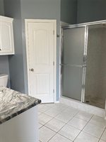 3817 Amadeus Avenue, Harrah, OK 73045