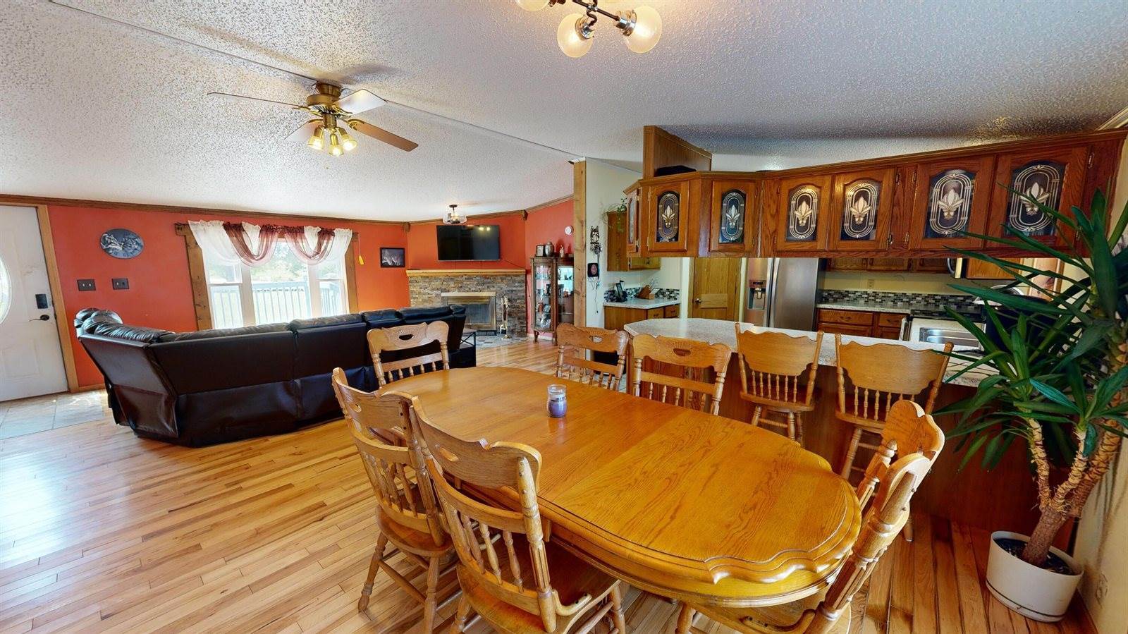 W2294 Kammel Coulee Rd, Washington, WI 54623