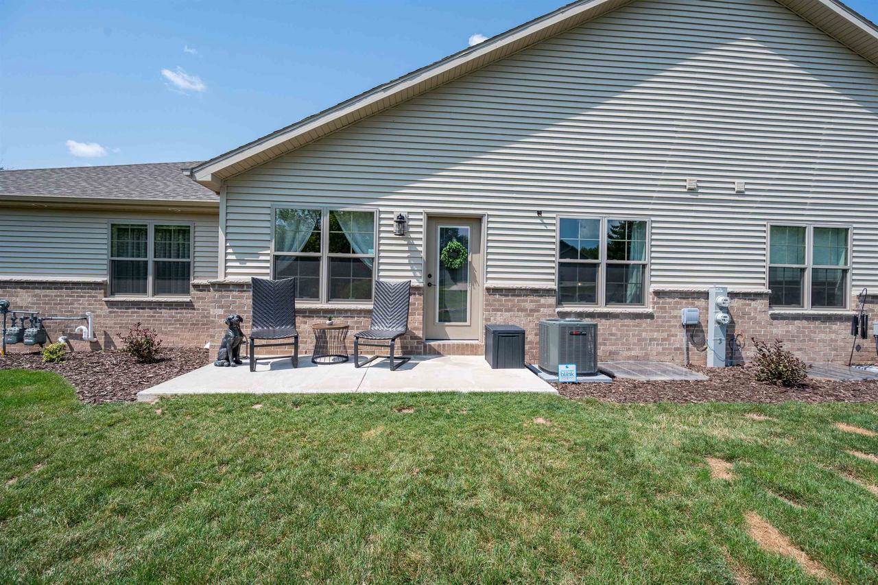 2157 Royal Crest Circle #2, #2, Green Bay, WI 54311