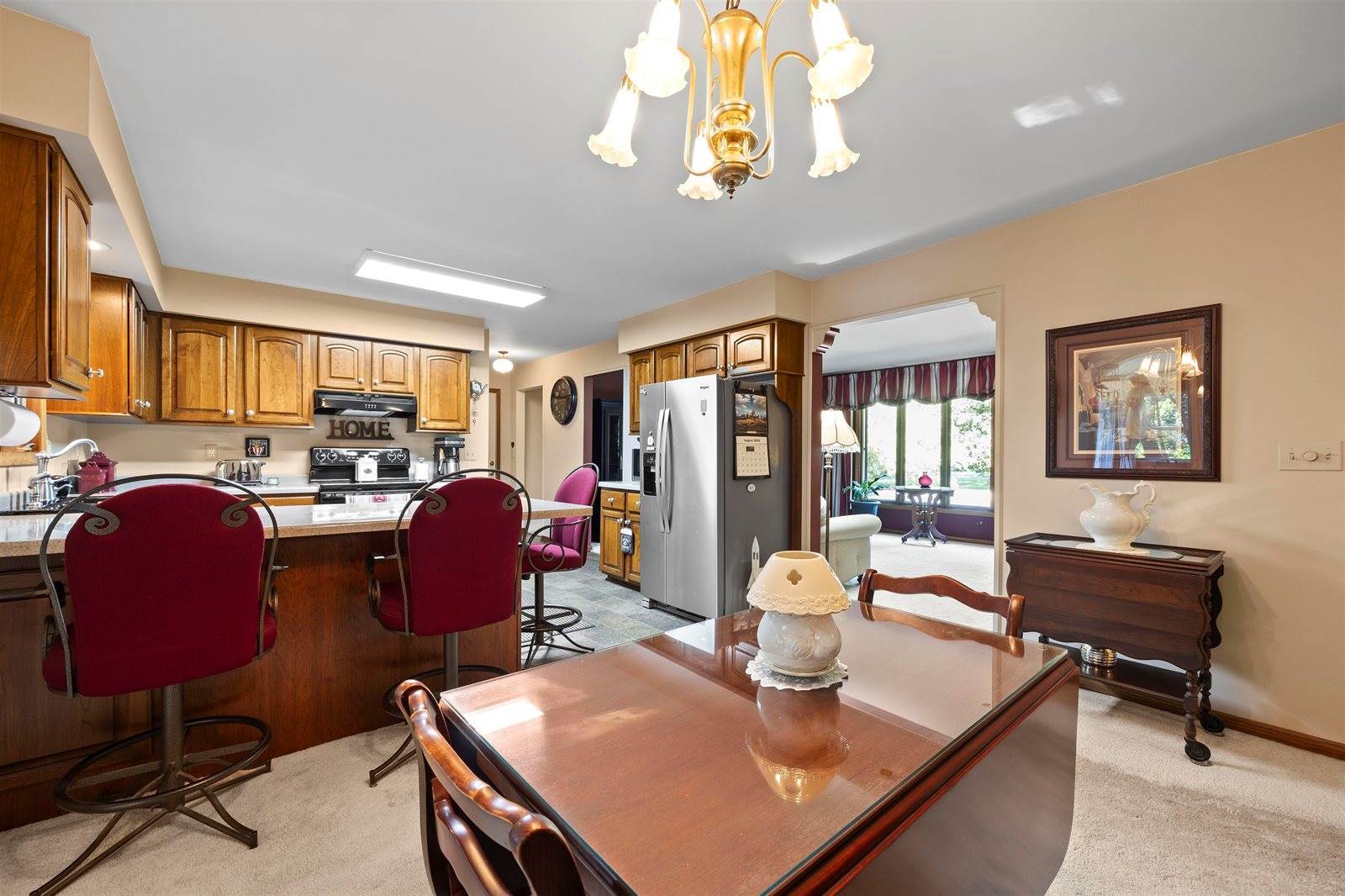 1721 Ridgewood Circle, Plover, WI 54467