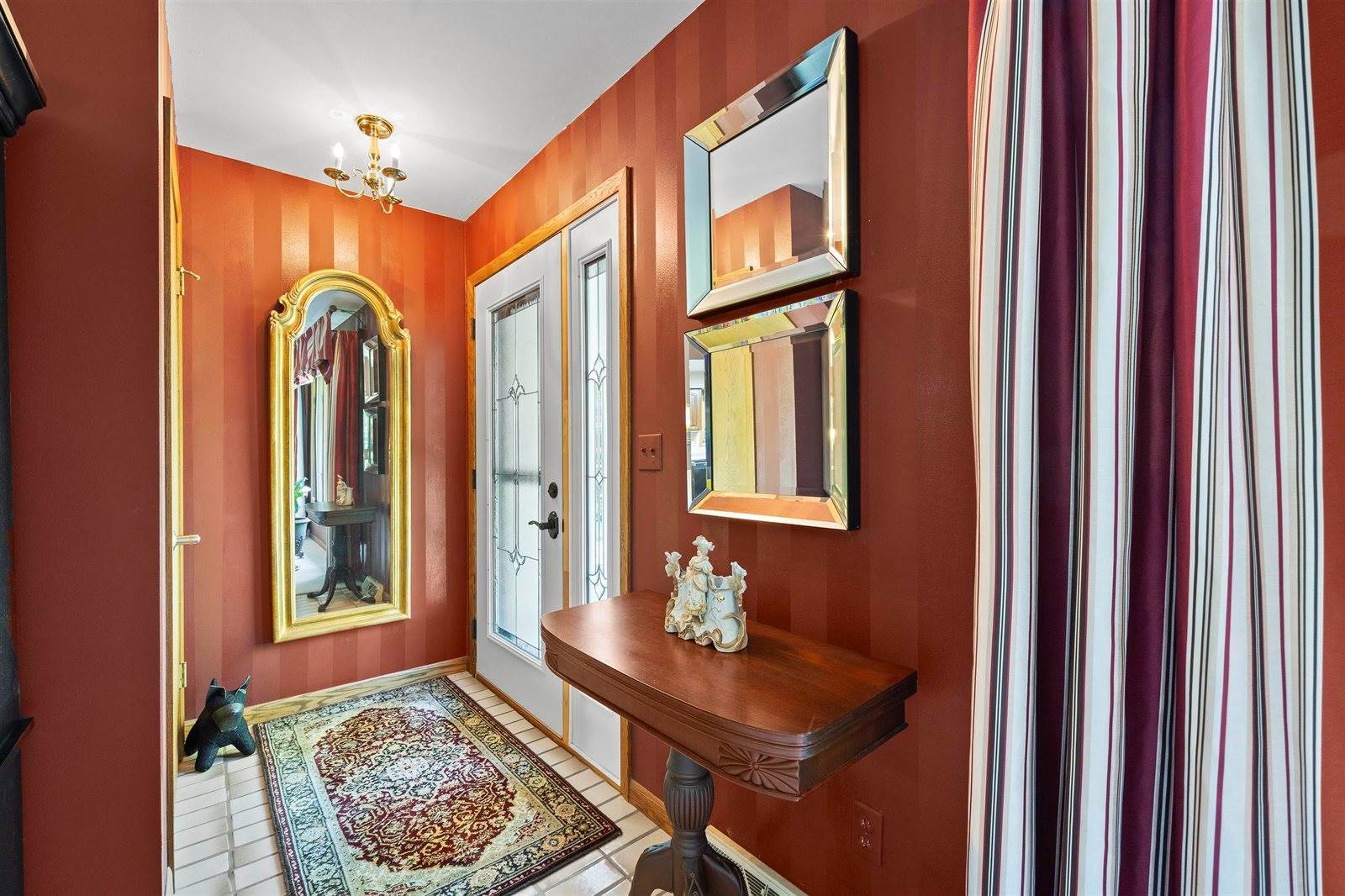 1721 Ridgewood Circle, Plover, WI 54467