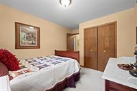 1721 Ridgewood Circle, Plover, WI 54467