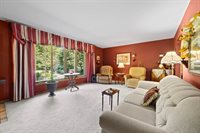 1721 Ridgewood Circle, Plover, WI 54467