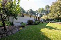 1721 Ridgewood Circle, Plover, WI 54467
