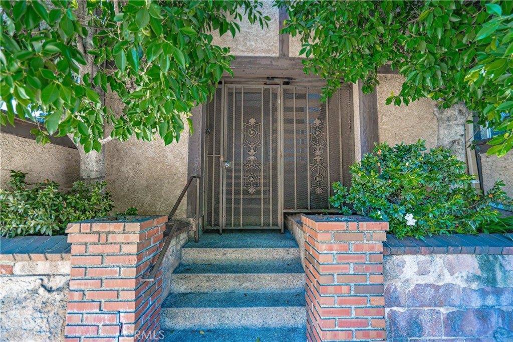 5500 Lindley Avenue, #215, Encino, CA 91316