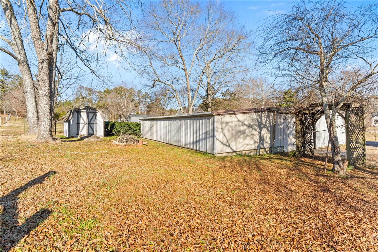 1682 Long Hollow Rd, Rock Spring, GA 30739