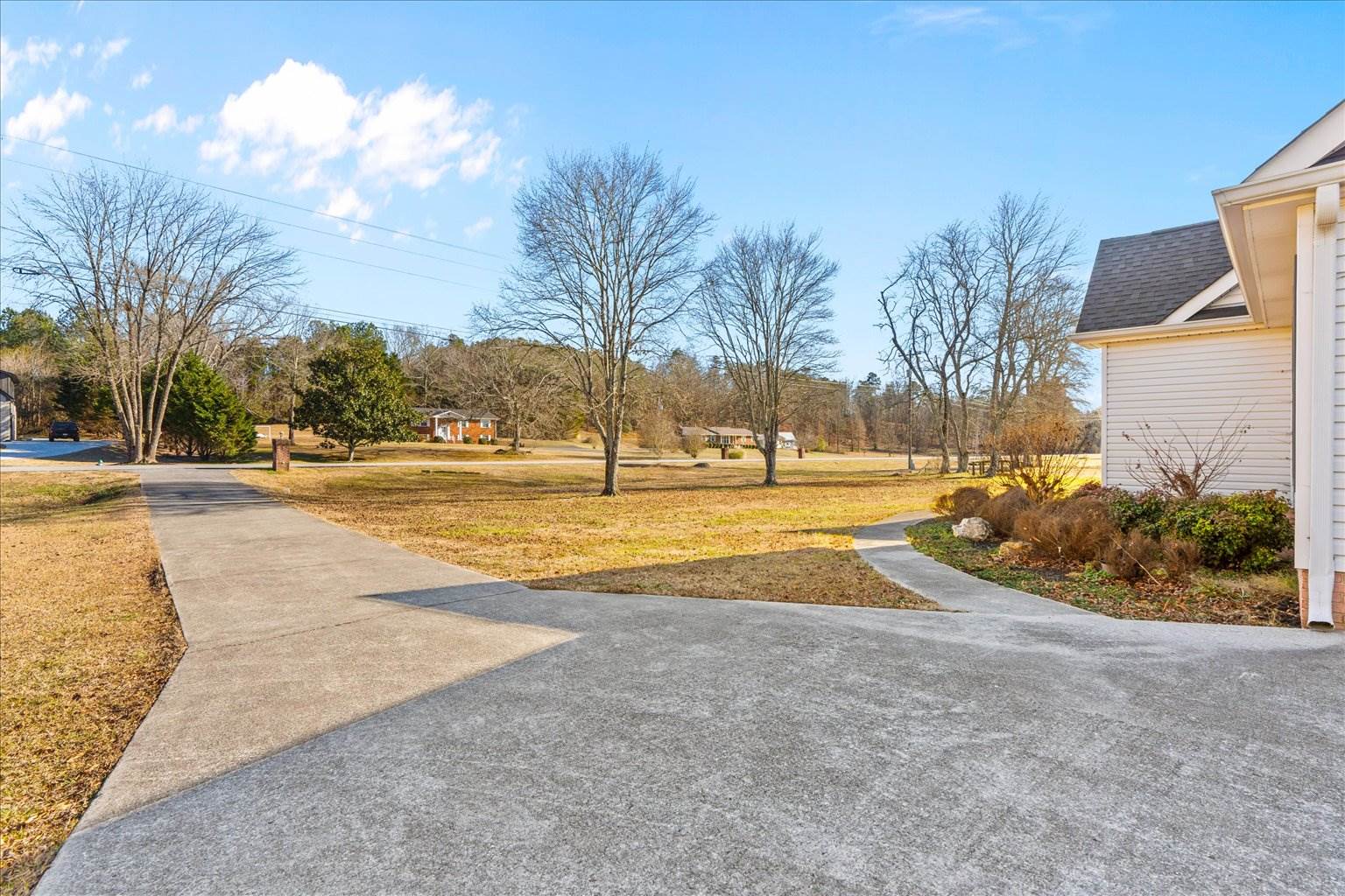 1682 Long Hollow Rd, Rock Spring, GA 30739