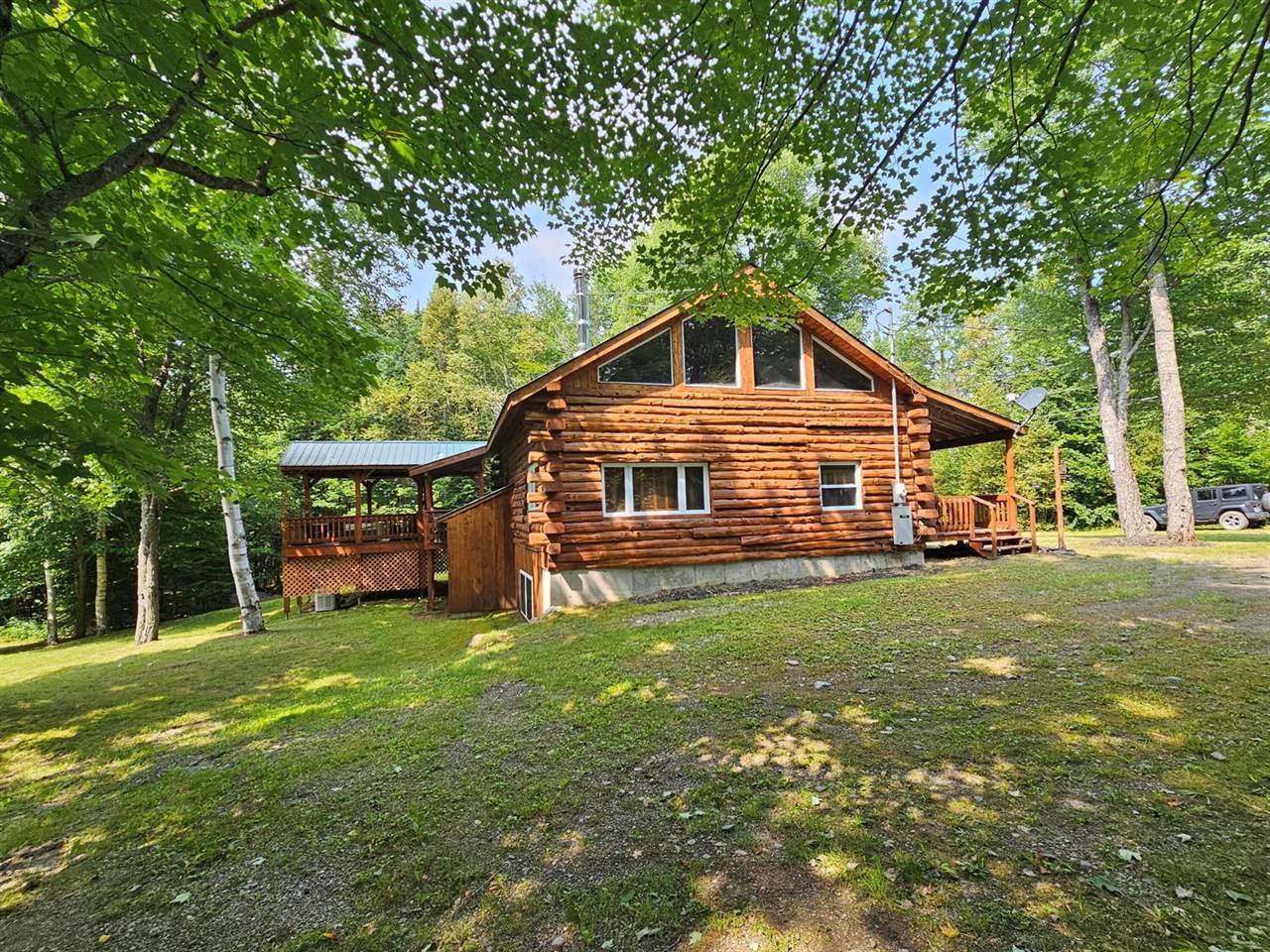 8 Fox Run Road, Jackman, ME 04945