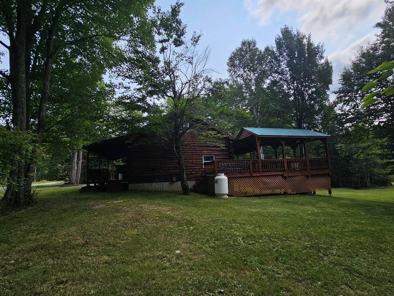 8 Fox Run Road, Jackman, ME 04945