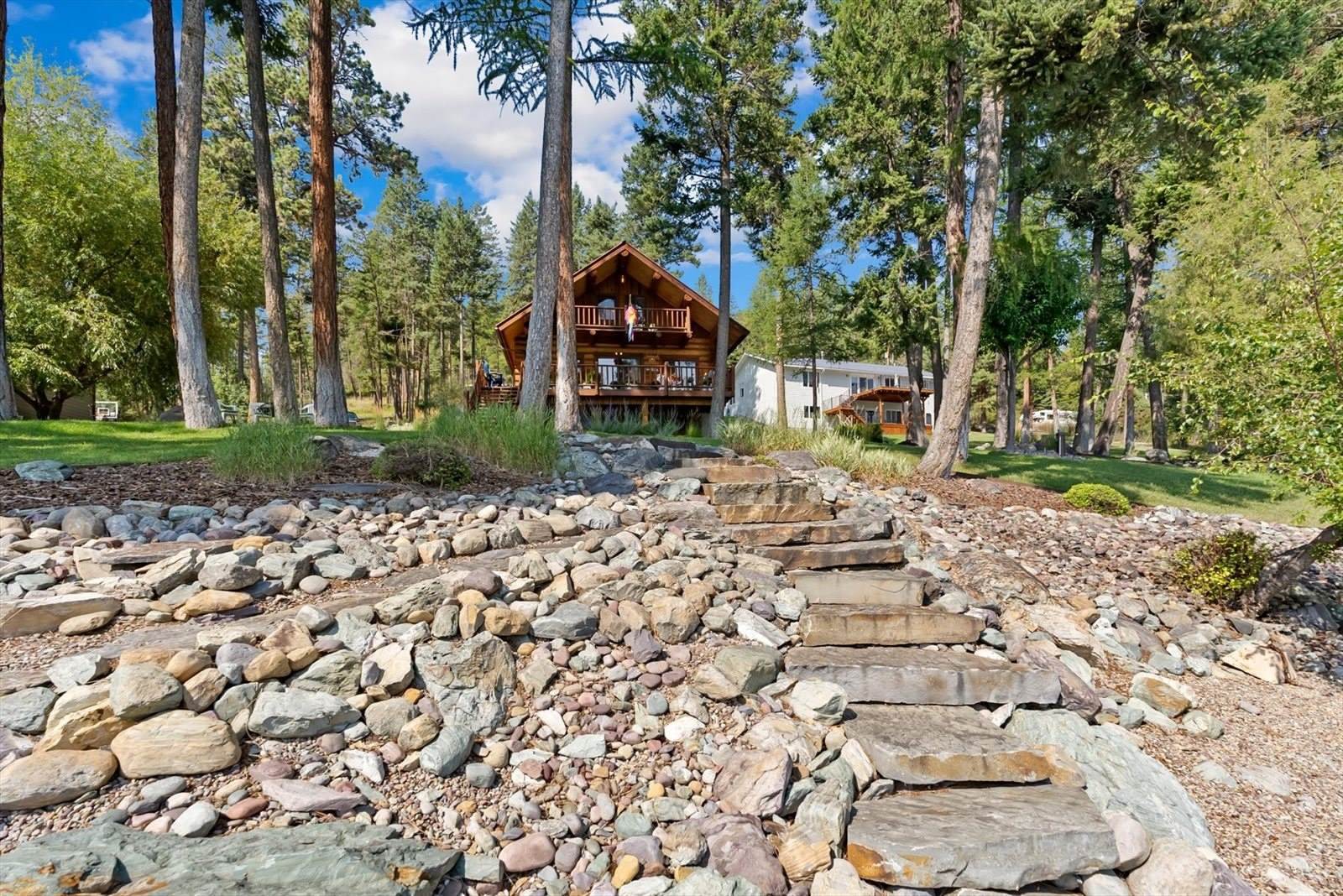 662 South Foys Lake Drive, Kalispell, MT 59901