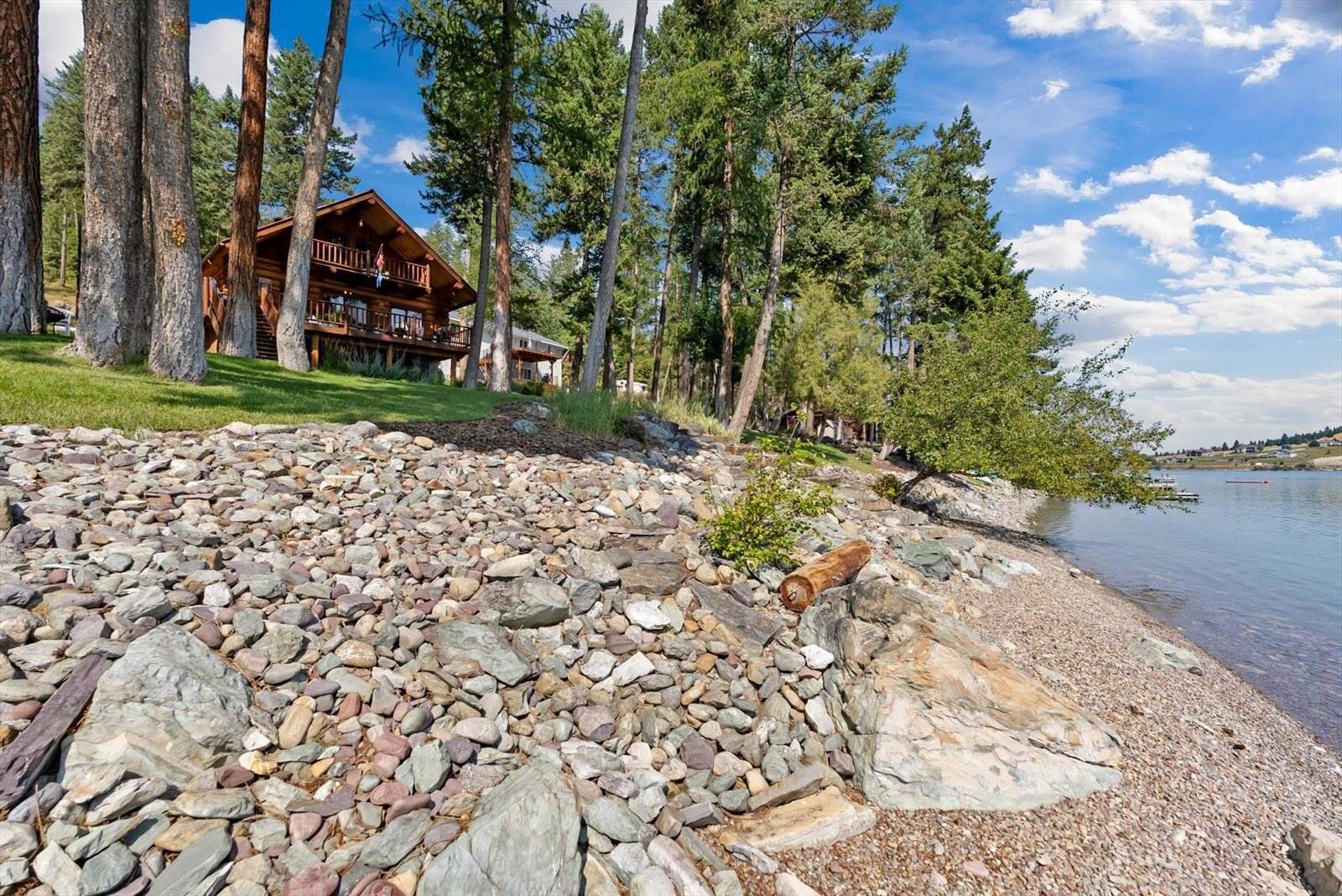 662 South Foys Lake Drive, Kalispell, MT 59901