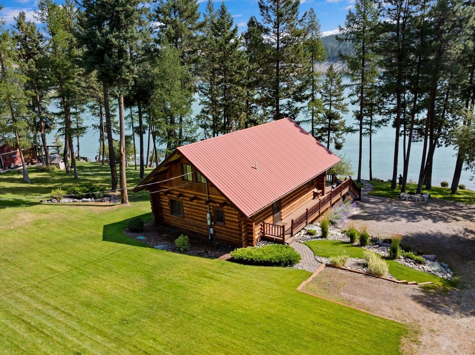 662 South Foys Lake Drive, Kalispell, MT 59901