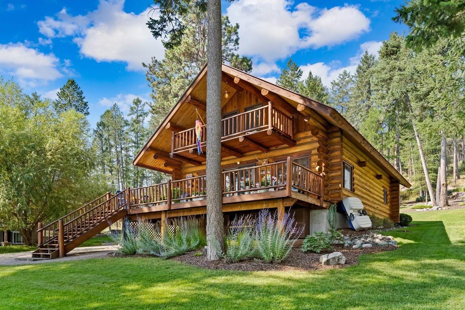 662 South Foys Lake Drive, Kalispell, MT 59901