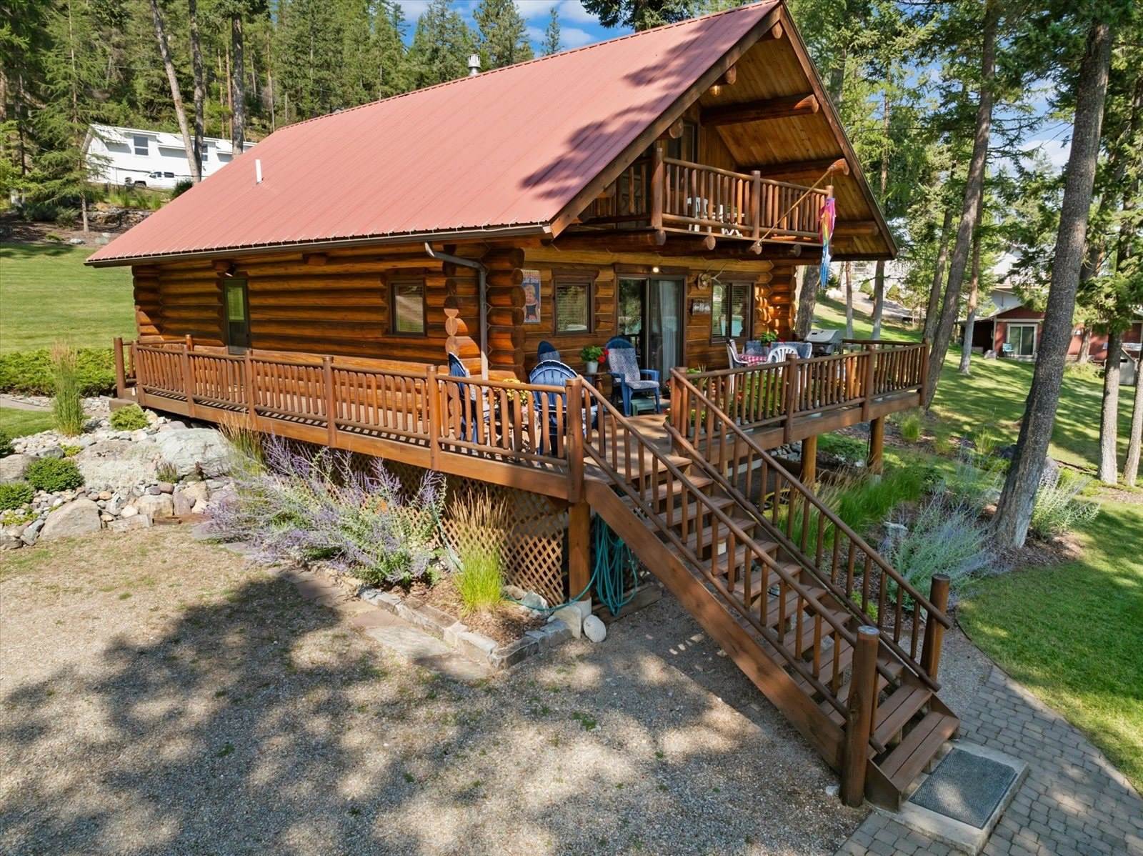 662 South Foys Lake Drive, Kalispell, MT 59901