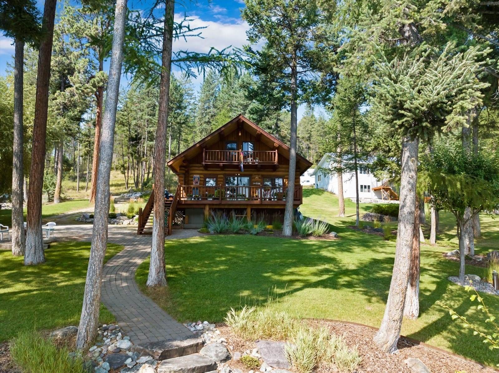 662 South Foys Lake Drive, Kalispell, MT 59901