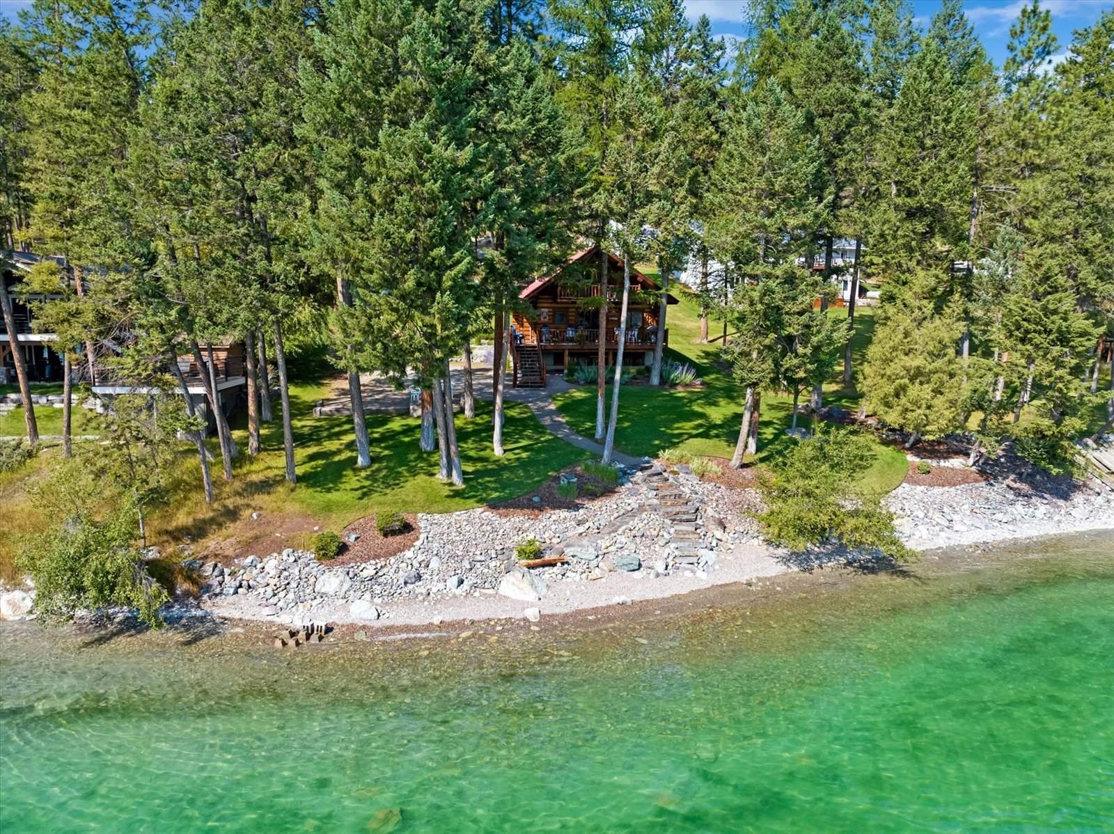 662 South Foys Lake Drive, Kalispell, MT 59901