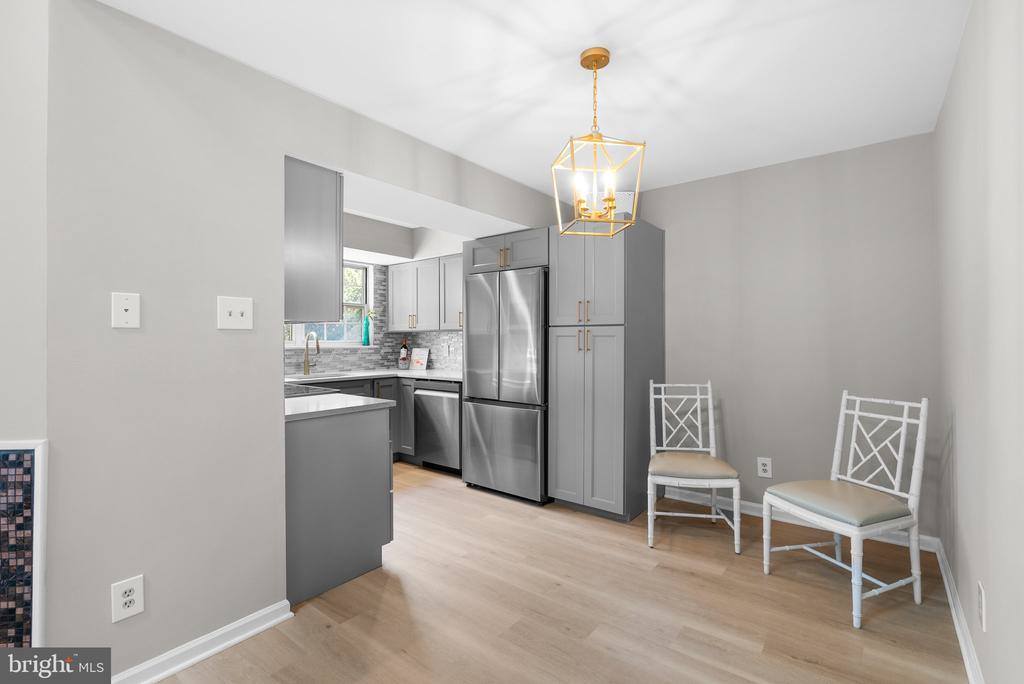 3800 Green Ridge Court, Fairfax, VA 22033